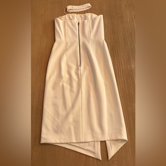 Alice + Olivia Off-White Strapless Asymmetrical Bridal Dress NWT 10 - Picture 8 of 15